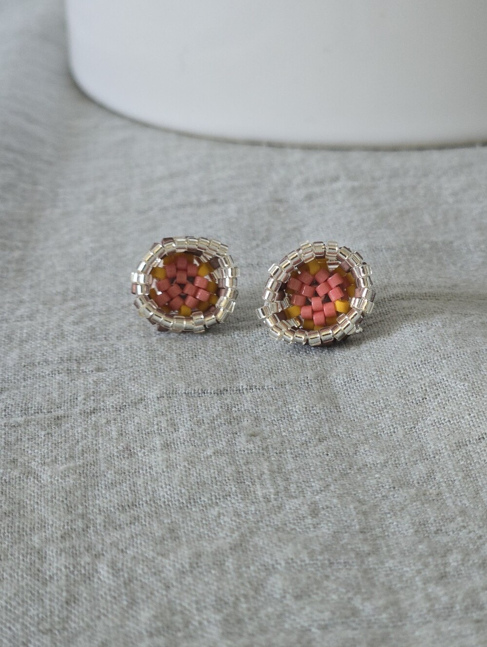 065 New Handmade Pink & Yellow Beaded Stud Earrings